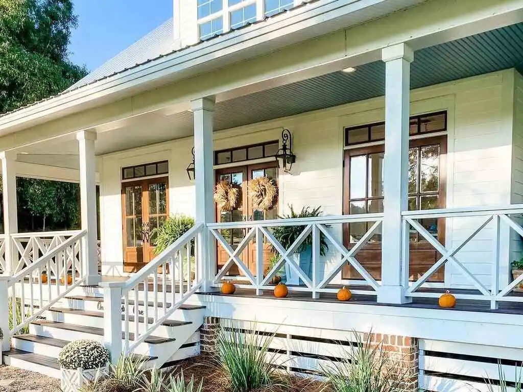 front Classic Wood Railings