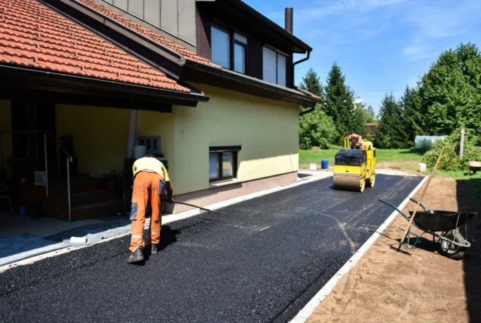 How Much Does It Cost to Repave a Driveway